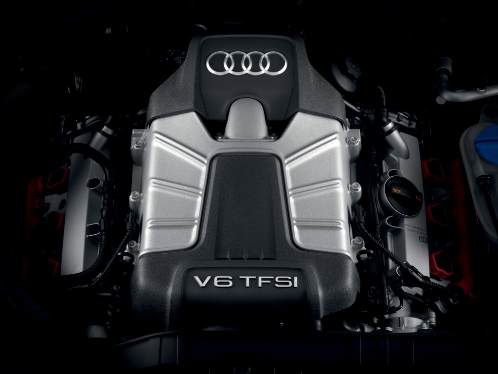 Фото двигателя Audi Q5 внедорожник 5 дв.