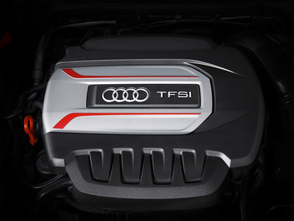 Фото двигателя Audi S3 хэтчбек 5 дв.