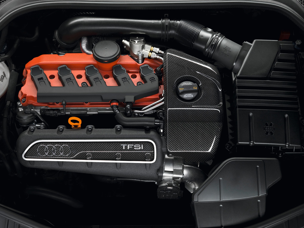 Фото двигателя Audi TT RS родстер 2 дв.