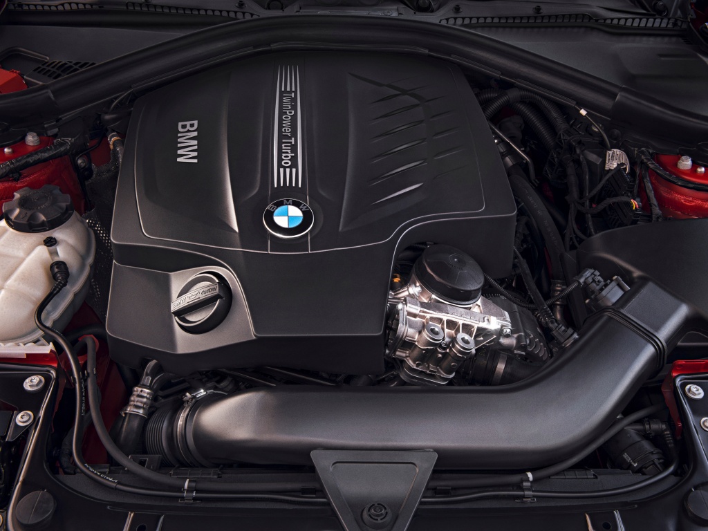 Фото двигателя BMW 4series купе 2 дв.