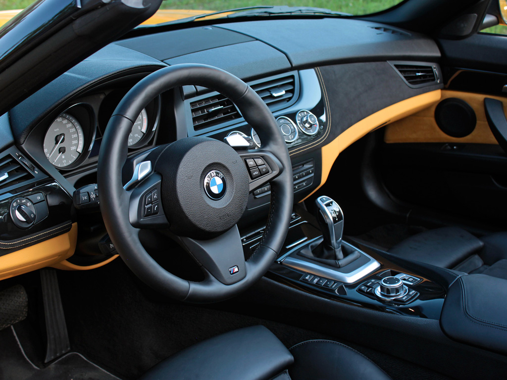 Салон BMW Z4 родстер 2 дв.