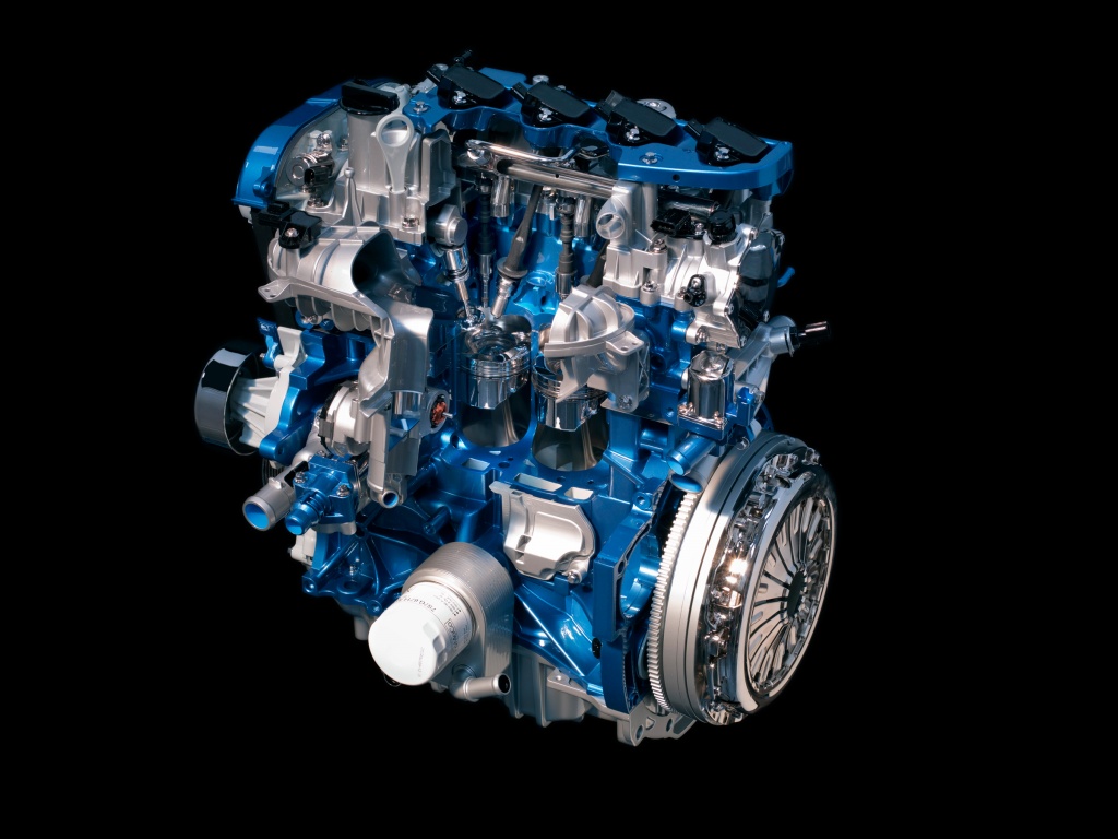Фото двигателя Ford Focus хэтчбек 5 дв.