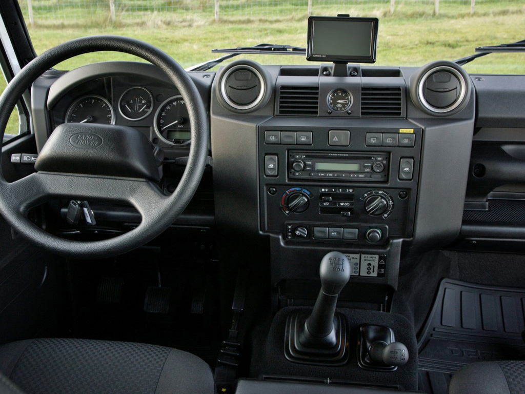 Салон Land Rover Defender 110 пикап 4 дв.