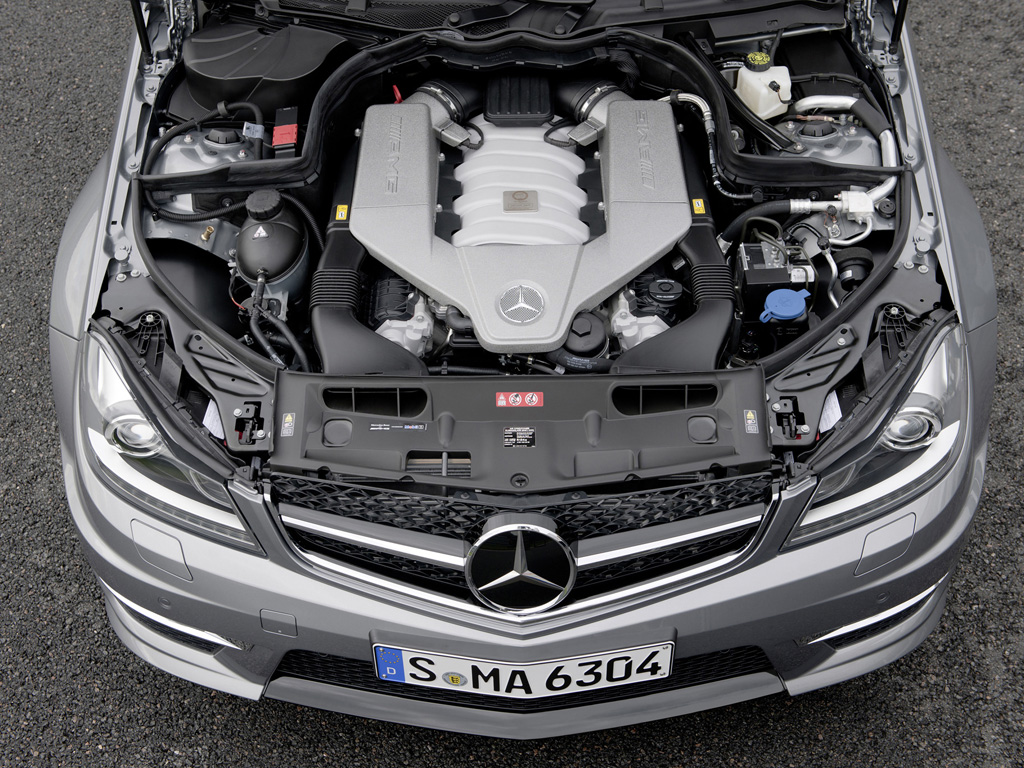 Фото двигателя Mercedes-Benz C-Class AMG седан 4 дв.