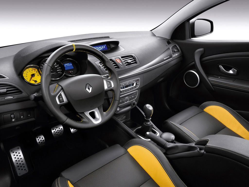 Салон Renault Megane RS хэтчбек 3 дв.