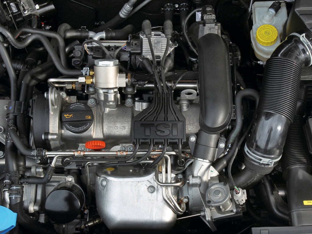 Фото двигателя Volkswagen CrossPolo хэтчбек 5 дв.