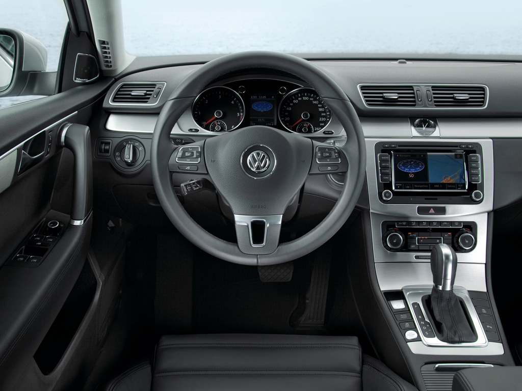 Салон Volkswagen Passat седан 4 дв.