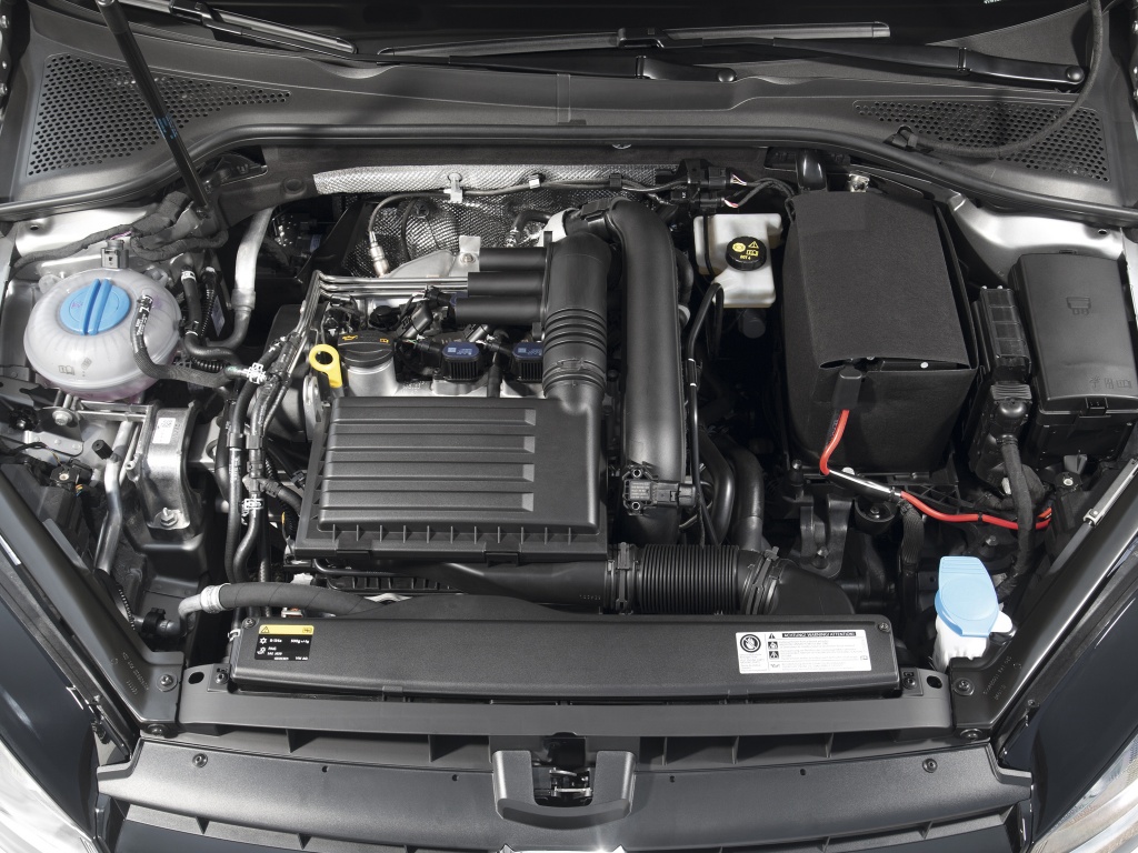 Фото двигателя Volkswagen Golf хэтчбек 5 дв.